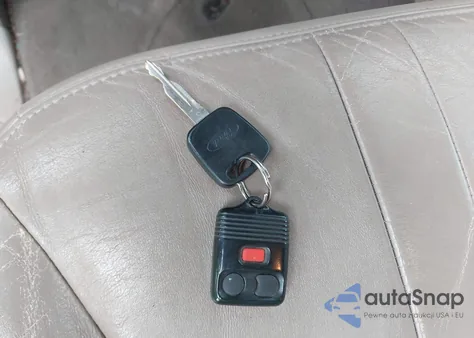 2002 Ford Expedition Eddie Bauer z USA, uszkodzony, nr VIN 1FMPU18LX2LA76538